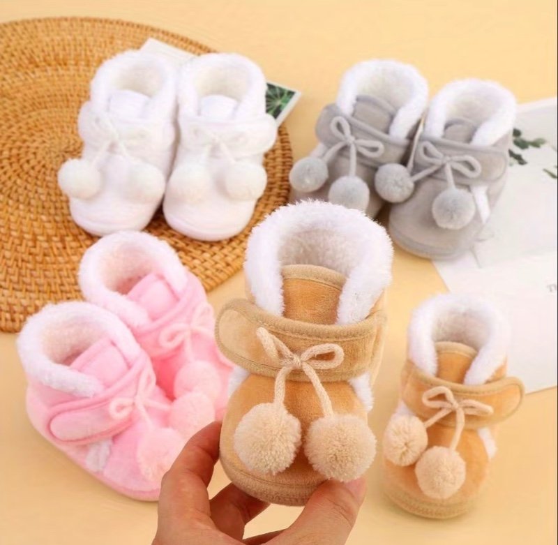 Chaussons de bébé nouveau-né