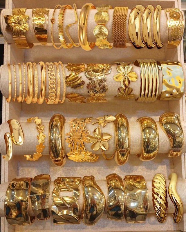 Ensemble de 13/7/5/3/1 bracelets joncs empilables en métal, style vintage, élégant, floral, géométrique, torsadé, rond, texturé, asymétrique, multicouche, minimaliste, lisse. Design tendance et rétro. Idéal pour les vacances, les fêtes, les rendez-vous, l