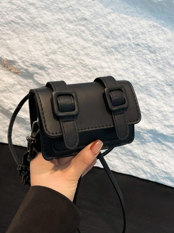 2024 Sac bandoulière pour femme en forme de mini-rouge à lèvres, sac d'épaule polyvalent