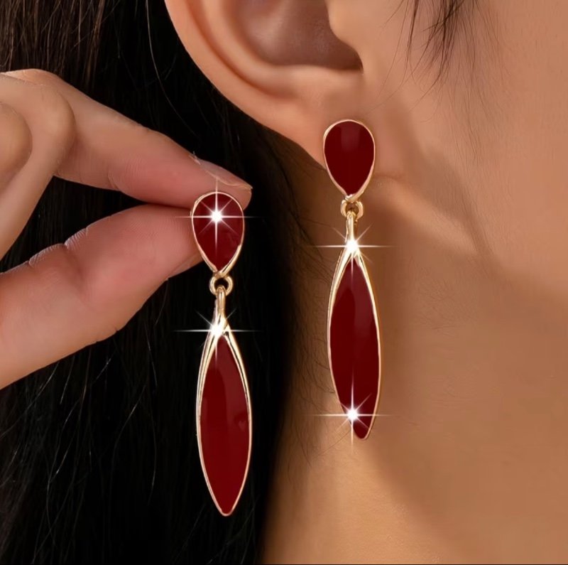 1 Paire de Boucles d'Oreilles Pendantes Vintage en Émail Rouge, Boucles d'Oreilles Longues en Forme de Larme à Pompon de Style Français de Niche, Accessoires d'Oreille Luxueux à Bordure Dorée Rouge Vin, Idéales pour Offrir et Porter lors de Banquets et Fê