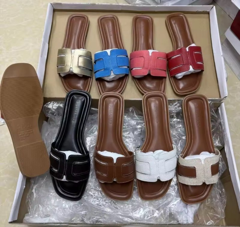 Sandales à fond plat pour femmes, nouveau Style français, vêtements de plage décontractés d'été, multicolores, pantoufles d'extérieur à enfiler à la mode pour dames