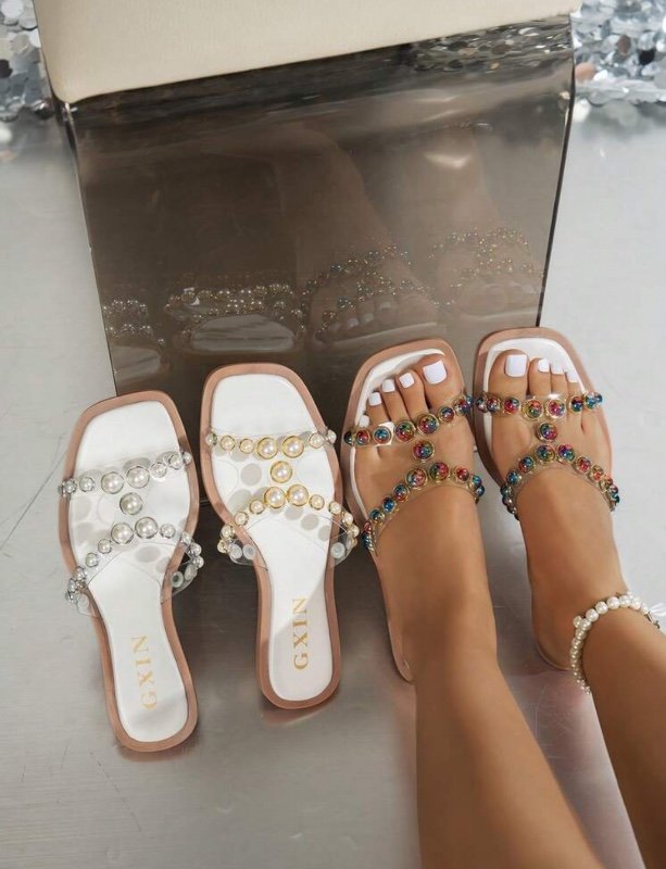 Sandales plates à bout carré pour femmes avec décoration de strass en verre, sandales plates brillantes à enfiler pour les vacances d'été, élégantes pantoufles plates avec décoration de strass en verre pour la maison, à assortir avec des jupes pour un loo